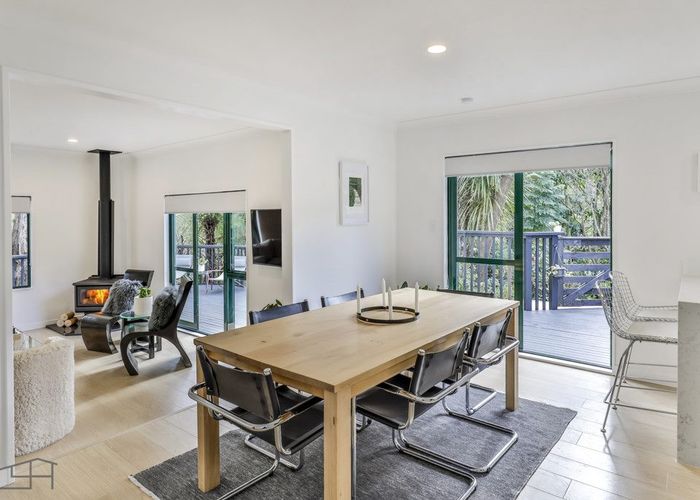  at 11B Woodfern Crescent, Titirangi, Auckland