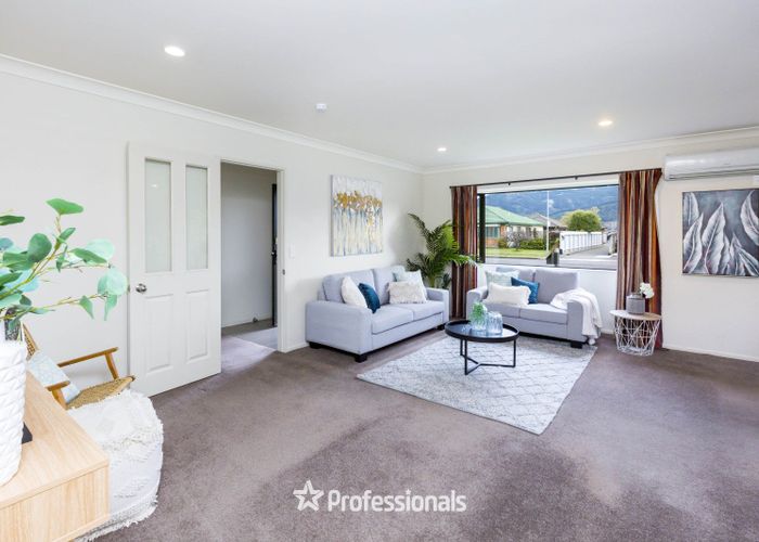  at 19 Talbot Grove, Trentham, Upper Hutt