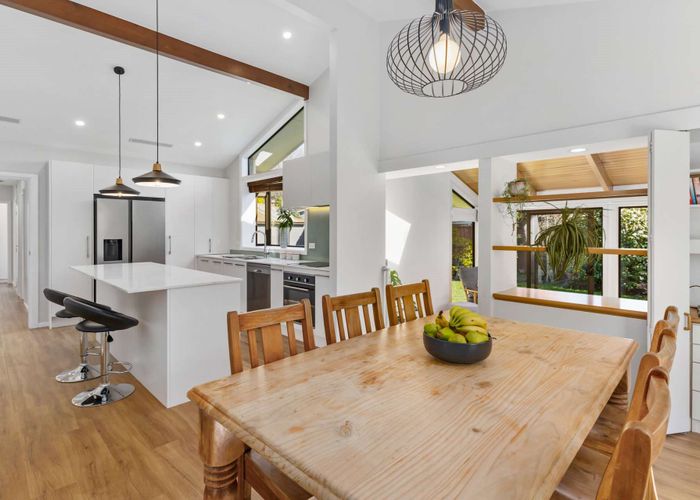  at 10 Parkview Place, Avonhead, Christchurch