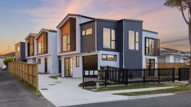  at 9 Liam Place, Half Moon Bay, Auckland