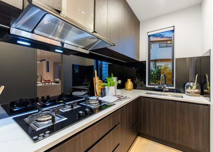 at 7 Headsail Drive, Long Bay, North Shore City, Auckland