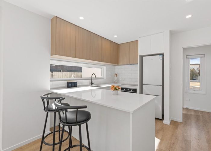  at 2/61 Waltham Road, Sydenham, Christchurch City, Canterbury