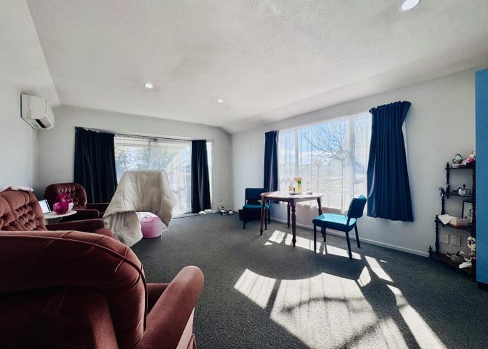  at 2/60 Somerset Crescent, Spreydon, Christchurch City, Canterbury