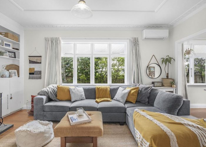  at 9 Hinau Street, Eastbourne, Lower Hutt
