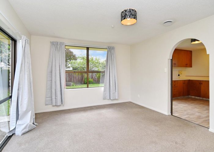  at 2/121 Marlow Road, Aranui, Christchurch