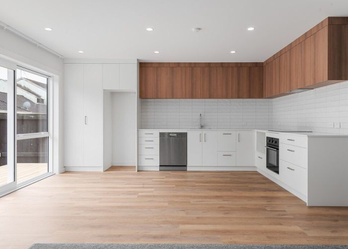  at 1347C Victoria Street, Beerescourt, Hamilton