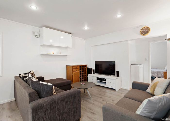  at 1/3 Holt Avenue, Torbay, Auckland