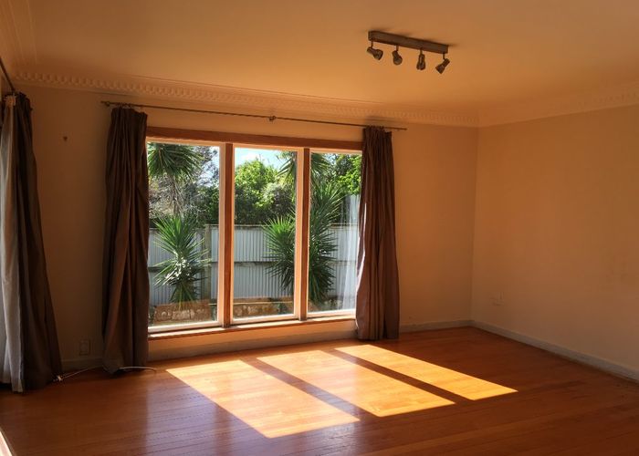  at 17 Tauhinu Road, Greenhithe, North Shore City, Auckland