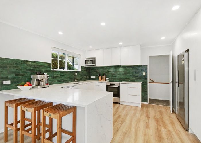  at 9 Ordley Grove, Tawa, Wellington