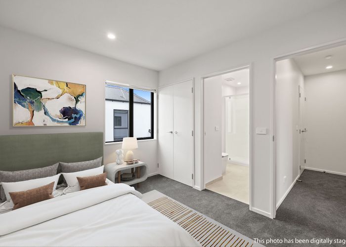  at 2/43 New Brighton Road, Shirley, Christchurch City, Canterbury