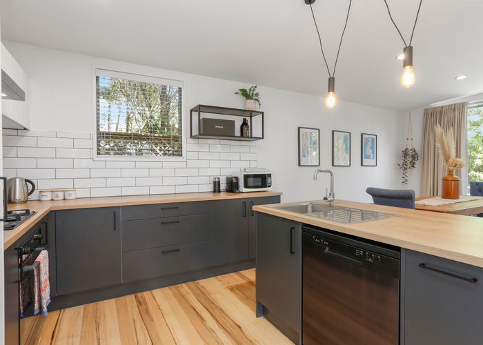  at 91B Kaurilands Road, Titirangi, Auckland