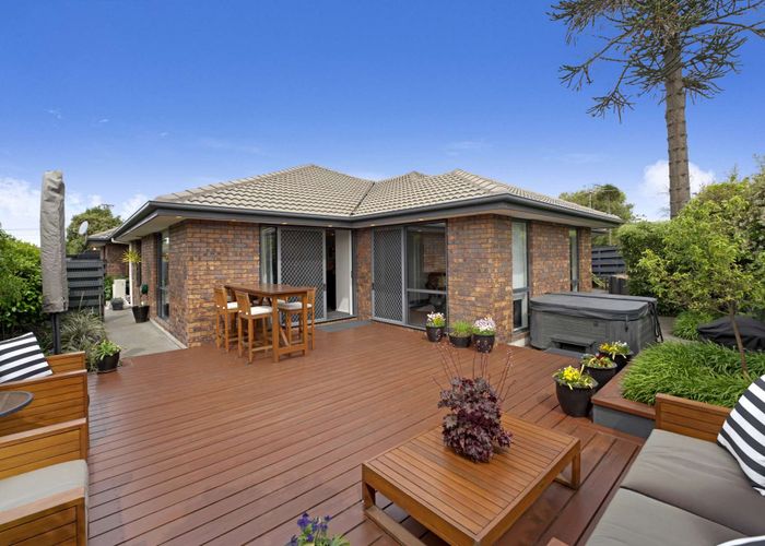  at 2 Kohuhu Lane, Burwood, Christchurch