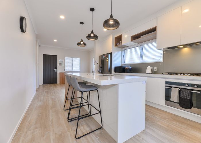  at 49B  Titirangi Road, New Lynn, Waitakere City, Auckland