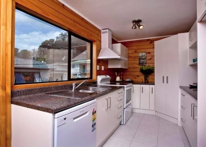  at 2/34 Alexander Avenue, Torbay, North Shore City, Auckland