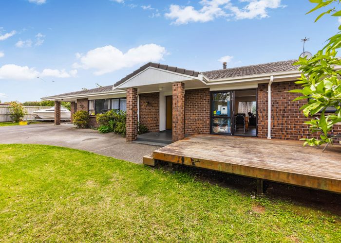  at 46 Barnhill Crescent, Pahurehure, Papakura