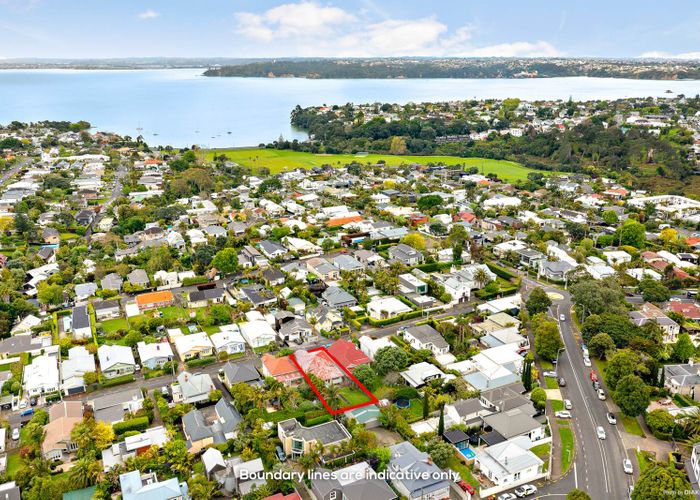  at 8 Peel Street, Westmere, Auckland