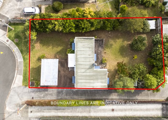  at 17  Pine Street, New Lynn, Waitakere City, Auckland