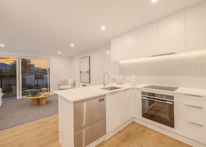  at 5/132 Nayland Street, Sumner, Christchurch