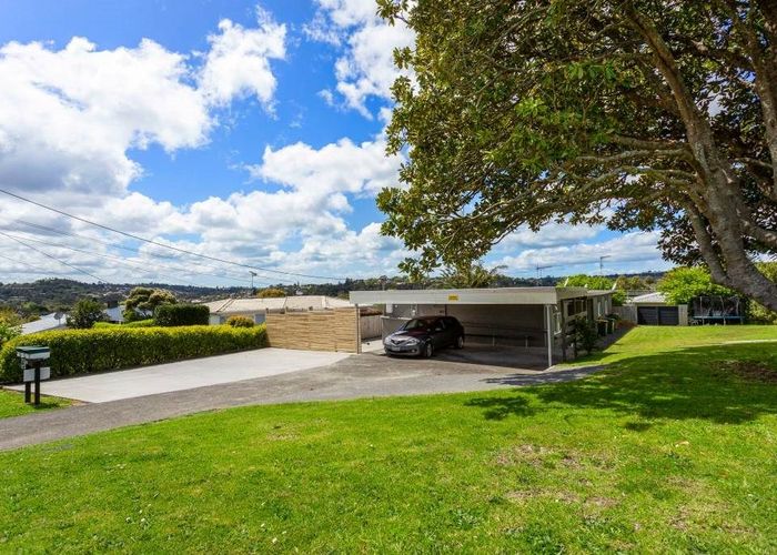  at 1/143 Birkdale Road, Birkdale, Auckland