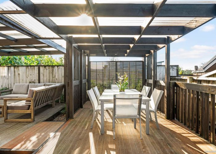 Free property data for 1A Lough Bourne Drive, Pukekohe homes.co.nz