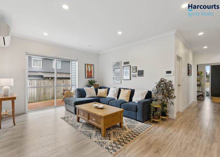  at 17 Thistle Close, Beachlands, Manukau City, Auckland