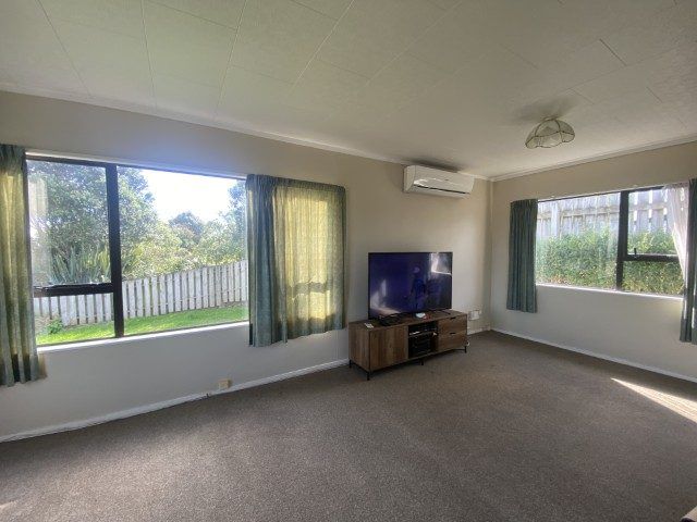  at 6 Staysail Place, Whitby, Porirua, Wellington