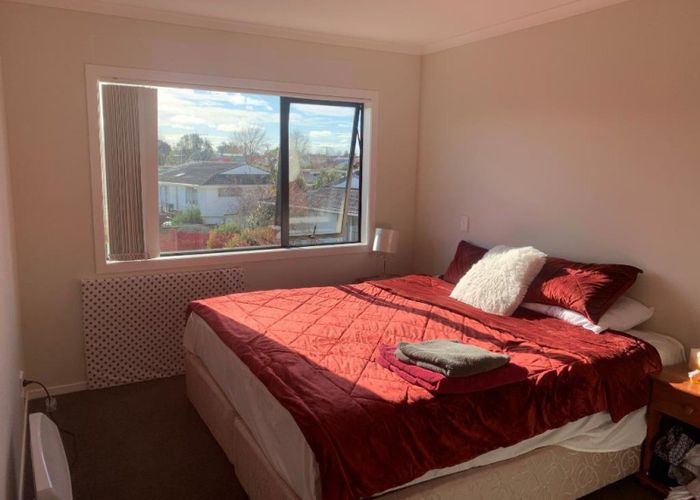  at 2/65 Knighton Road, Hillcrest, Hamilton, Waikato