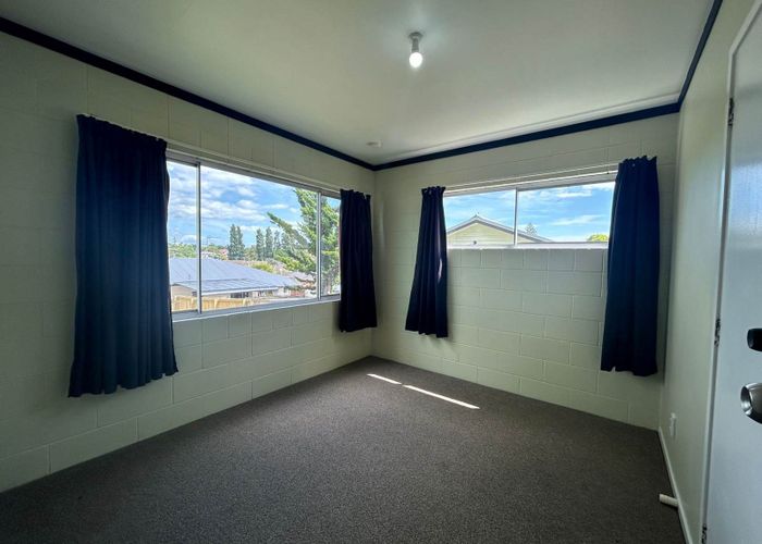  at 2/66 Hillcrest Road, Papatoetoe, Manukau City, Auckland