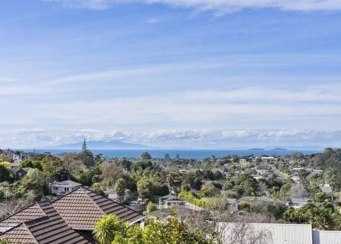  at 22 Cairnbrae Court, Northcross, Auckland