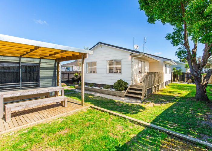 at 2/161 Bruce McLaren Road, Henderson, Auckland