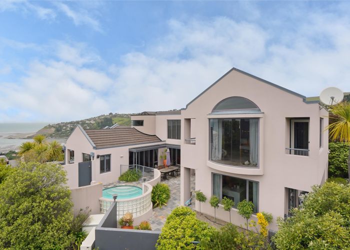  at 84 Glenstrae Road, Redcliffs, Christchurch