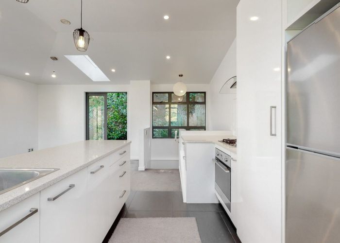  at 15 San Sebastian Road, Kelburn, Wellington, Wellington