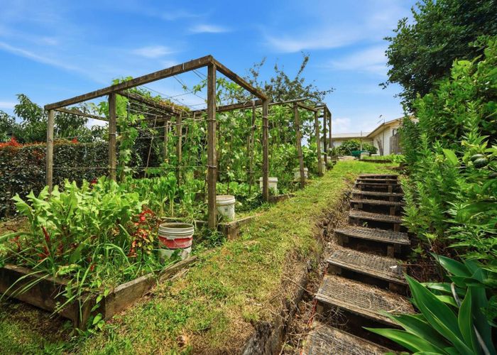  at 28 Gossamer Drive, Pakuranga Heights, Manukau City, Auckland