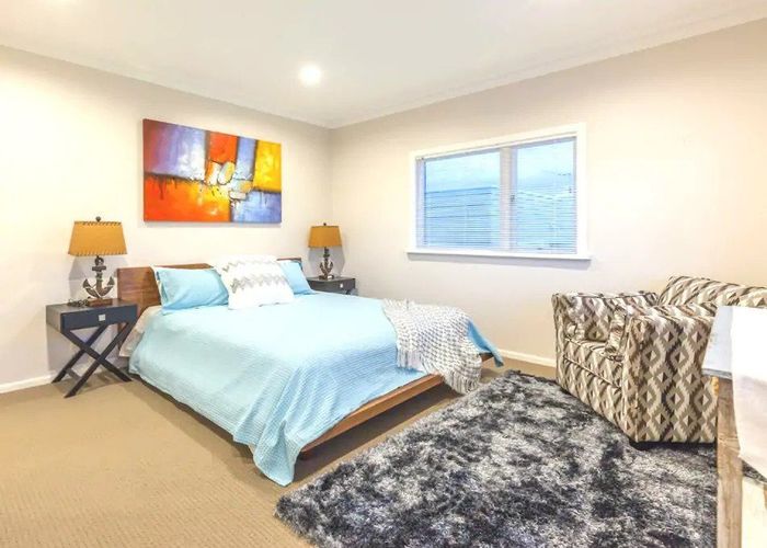  at 8 Coronation Street, Belmont, North Shore City, Auckland