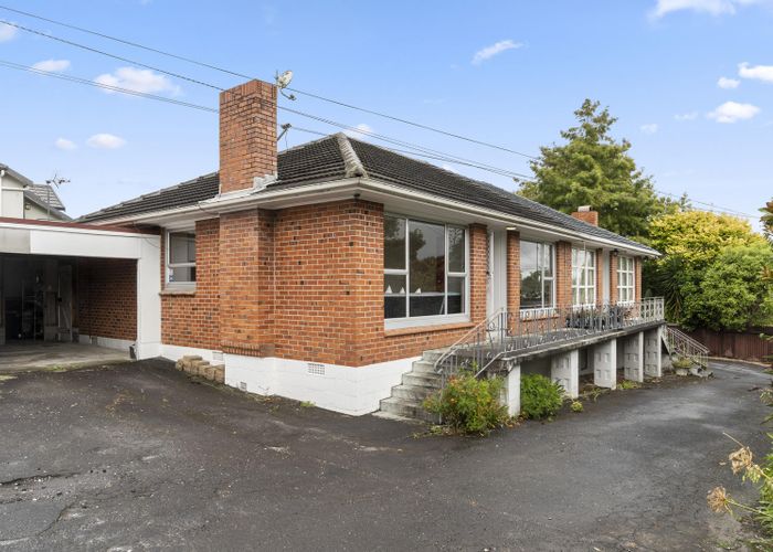  at 2/0 Blockhouse Bay Road, Avondale, Auckland