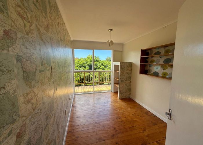  at 114 Arran Road, Browns Bay, North Shore City, Auckland