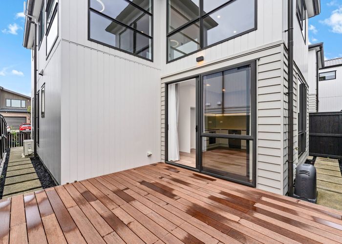  at 5 Hiki Street, Hobsonville, Waitakere City, Auckland