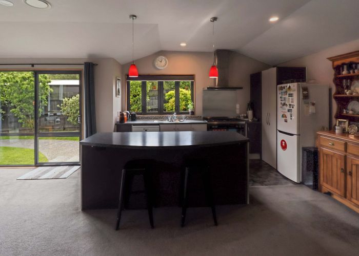  at 186 Plateau Road, Te Marua, Upper Hutt