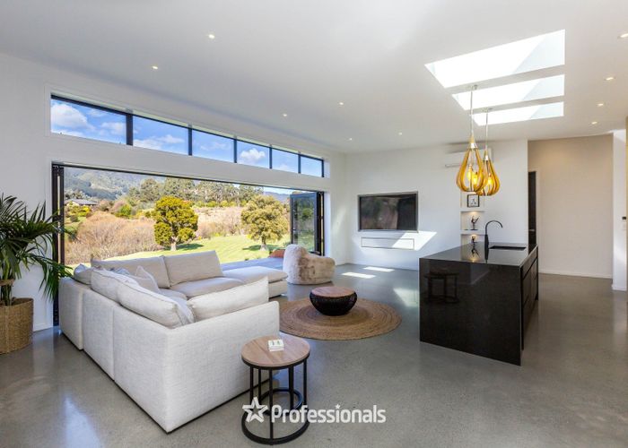 at 49 Mount Marua Drive, Maymorn, Upper Hutt, Wellington