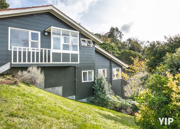  at 40 Cambrian Street, Churton Park, Wellington