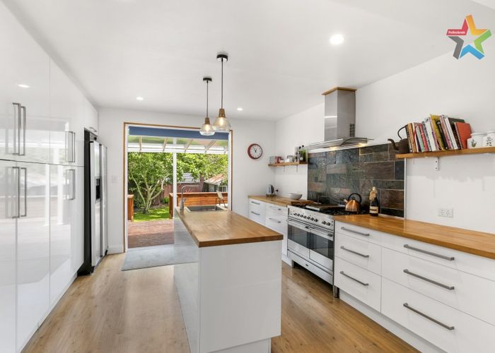 at 22 Homedale Road, Wainuiomata, Lower Hutt