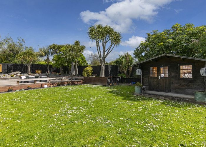  at 51 Jadewynn Drive, Massey, Waitakere City, Auckland