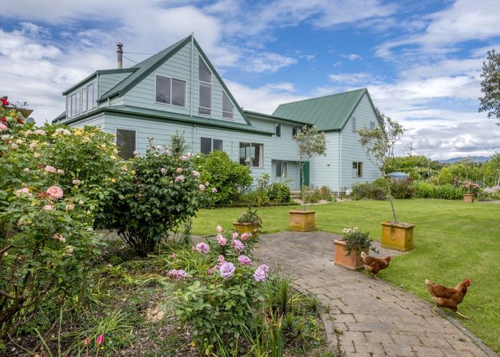  at 21 Atkinson Avenue, Otaki Beach, Otaki