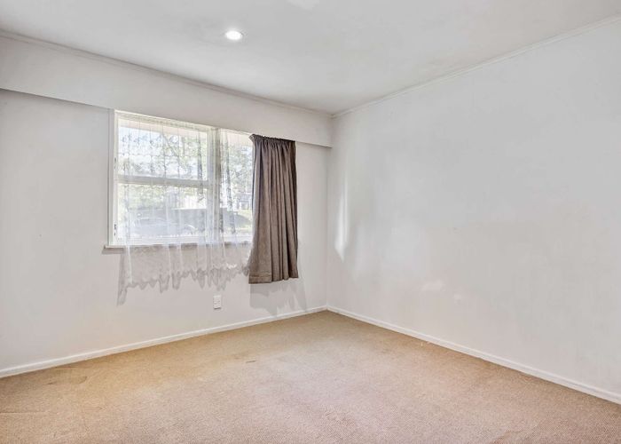  at 35 Hobart Cres, Wattle Downs, Manukau City, Auckland