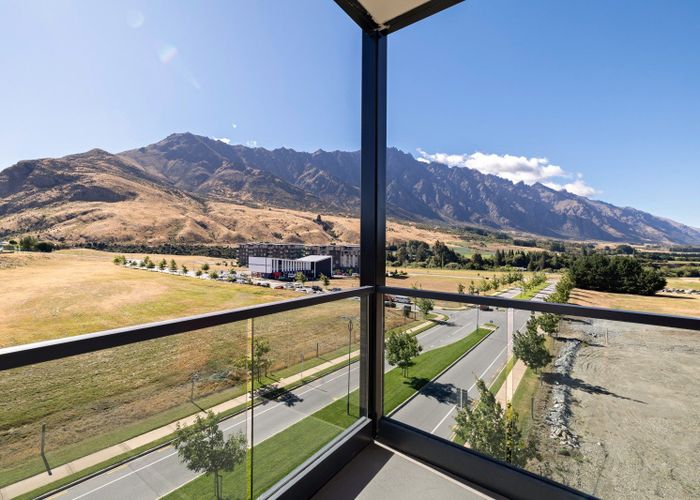  at 305/34 Red Oaks Drive, Frankton, Queenstown