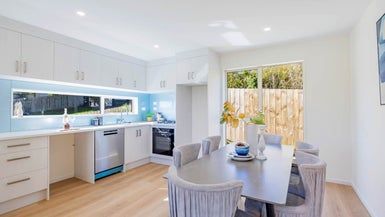  at 2/18 Ludlow Terrace, Totara Vale, Auckland