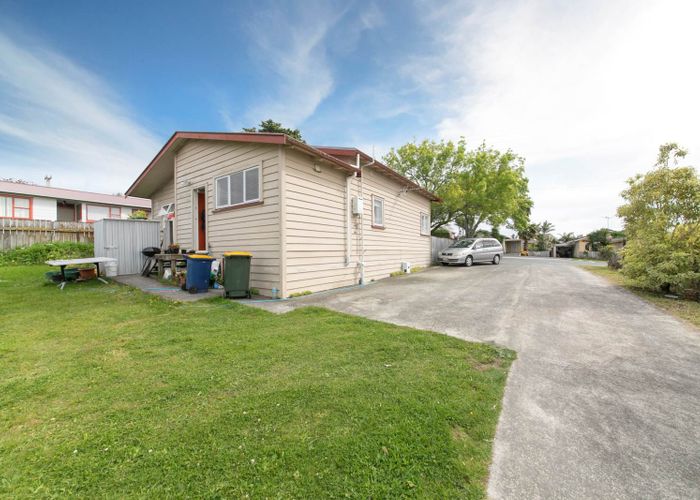  at 44 Rimu Street, New Lynn, Auckland