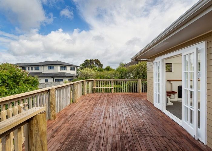 at 21 Waitaki Street, Henderson, Waitakere City, Auckland