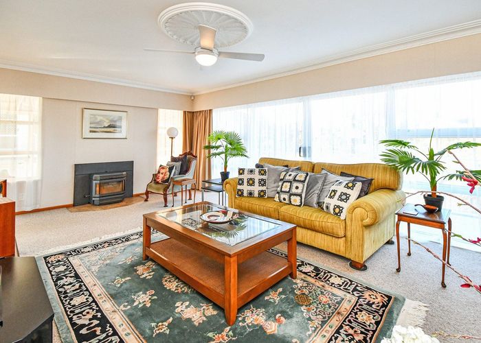  at 74 Grande Vue Road, Hillpark, Auckland