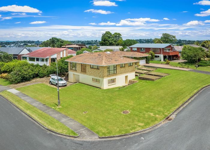  at 2 Pendene Place, Forrest Hill, Auckland
